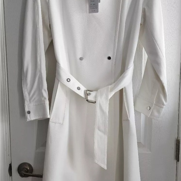 SWITCHING CONSTRUCTION ROMPERS AMERI is available for purchase on